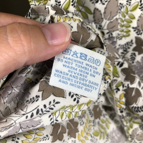 Boden Long Sleeve Button Down Leaf Print Shirt Pleated Collared Career US 6 - Picture 8 of 8